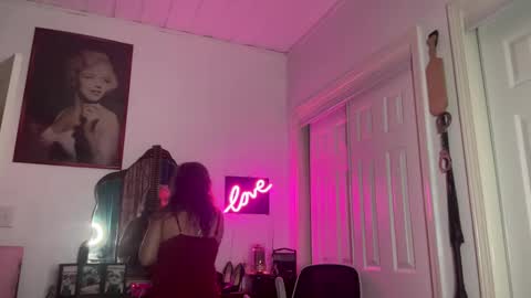 Snapshot of degeneratesaint chatting on September 17, 3:52 am Tori online show from September 17, 3:52 am