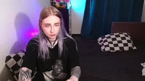 Snapshot of degradat1on chatting on September 19, 2:40 pm degradat1on online show from September 19, 2:40 pm