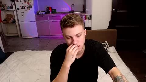 Snapshot of degradat1on chatting on October 13, 11:10 am degradat1on online show from October 13, 11:10 am