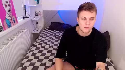 Snapshot of degradat1on chatting on October 24, 10:11 am degradat1on online show from October 24, 10:11 am