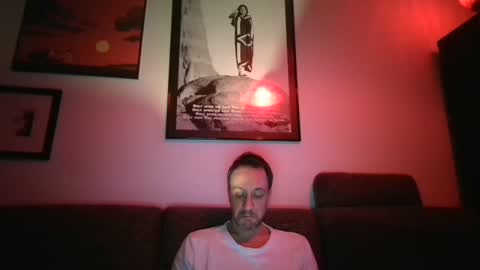 Snapshot of degrandis chatting on December 1, 10:10 pm Luka Magic online show from December 1, 10:10 pm