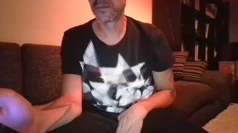 Snapshot of degrandis chatting on October 3, 10:40 pm Luka Magic online show from October 3, 10:40 pm