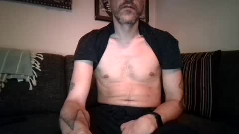 Snapshot of degrandis chatting on February 26, 10:09 pm Luka Magic online show from February 26, 10:09 pm