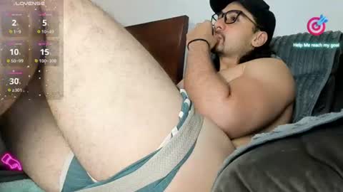 Snapshot of deibi_strong chatting on June 17, 5:32 am deibi online show from June 17, 5:32 am