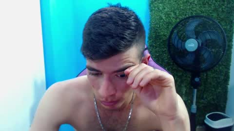 Snapshot of deiby_baby chatting on December 30, 12:00 am DEIBY online show from December 30, 12:00 am