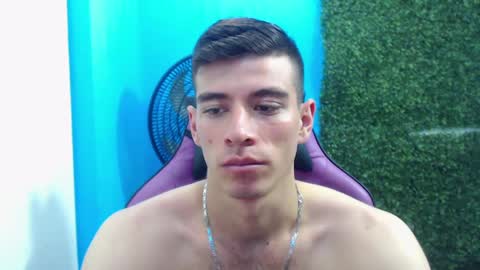 Snapshot of deiby_baby chatting on December 30, 10:23 pm DEIBY online show from December 30, 10:23 pm