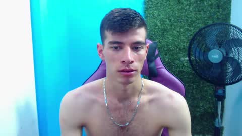 Snapshot of deiby_baby chatting on January 4, 9:41 pm DEIBY online show from January 4, 9:41 pm