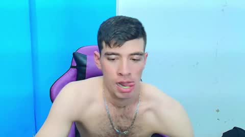 Snapshot of deiby_baby chatting on February 24, 1:46 am DEIBY online show from February 24, 1:46 am