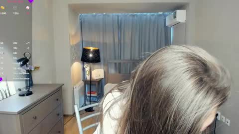 Laura online show from April 13, 12:43 pm