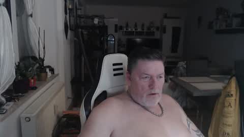 deinprinz2312 online show from February 10, 5:03 am