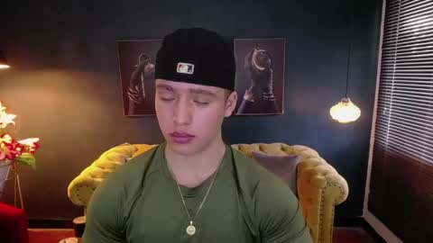 Snapshot of deivid_parker chatting on May 20, 2:01 pm Deivid online show from May 20, 2:01 pm