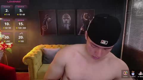 Snapshot of deivid_parker chatting on May 22, 2:22 pm Deivid online show from May 22, 2:22 pm