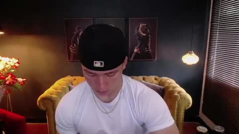 Snapshot of deivid_parker chatting on May 27, 1:41 pm Deivid online show from May 27, 1:41 pm