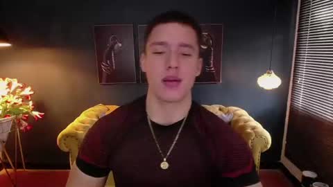 Snapshot of deivid_parker chatting on June 9, 2:06 pm Deivid online show from June 9, 2:06 pm