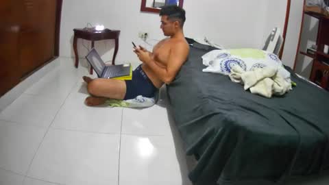 deividellobo online show from December 23, 3:40 am