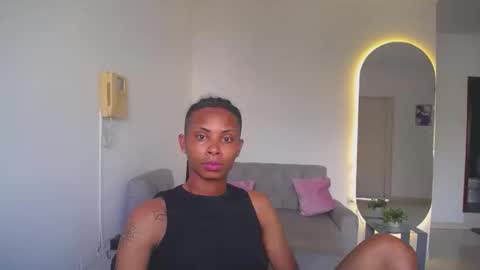Snapshot of deivisxoxo chatting on February 13, 8:49 pm DEIVIS online show from February 13, 8:49 pm