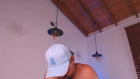 Snapshot of deivy_gram chatting on May 15, 11:12 pm DEIVY online show from May 15, 11:12 pm