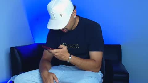 Snapshot of deivy_gram chatting on July 21, 11:18 pm DEIVY online show from July 21, 11:18 pm