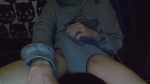 Snapshot of dekustick__ chatting on October 19, 2:45 am CozyClementine online show from October 19, 2:45 am