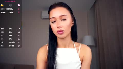 Hello everyone Im Tessa Make yourself comfortable. Were going to have fun together  online show from October 15, 7:30 am