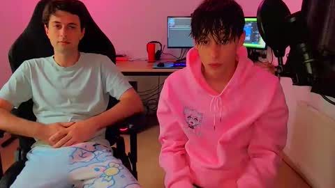 maniaUwU online show from May 29, 5:44 pm
