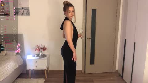 Snapshot of delanona chatting on November 22, 5:45 pm Dia online show from November 22, 5:45 pm