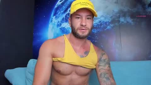 Delessandro online show from August 3, 5:49 pm
