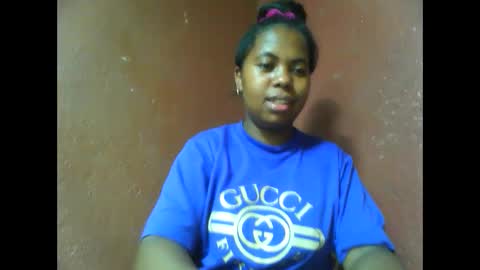 deliah712909 online show from January 3, 4:27 pm