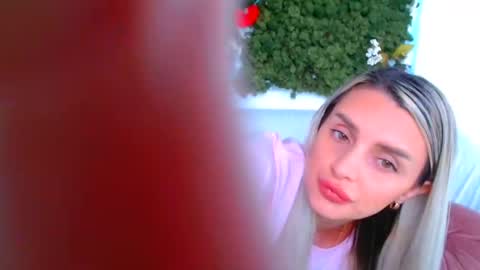 deliciaalove online show from March 23, 8:46 pm