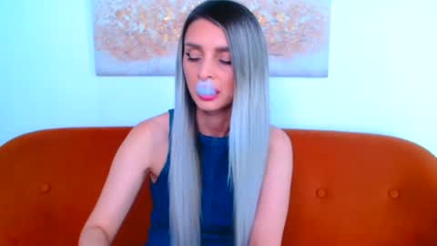 Snapshot of deliciaalove chatting on July 19, 6:22 pm deliciaalove online show from July 19, 6:22 pm