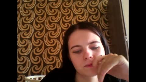Snapshot of deliciastombaugh chatting on July 20, 6:17 am Kiki online show from July 20, 6:17 am