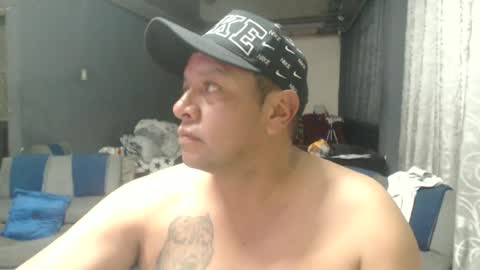 Snapshot of delicioso1223 chatting on June 21, 11:29 pm delicioso1223 online show from June 21, 11:29 pm