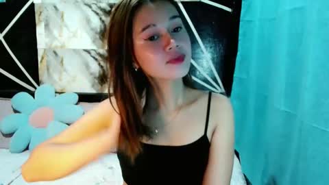 Snapshot of delicious_cum_girlxx chatting on December 16, 3:44 am delicious_cum_girlxx online show from December 16, 3:44 am