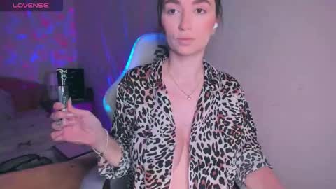 Mila online show from January 14, 5:57 am