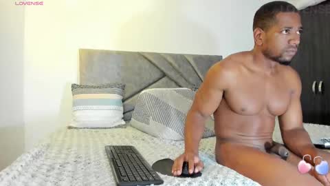 Snapshot of deliciouscocoa chatting on November 23, 10:48 am Jean paul and Salome online show from November 23, 10:48 am