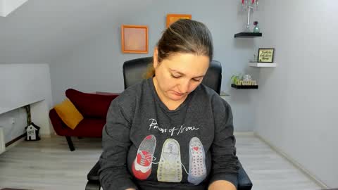 DeliciousLolly online show from January 19, 4:27 am