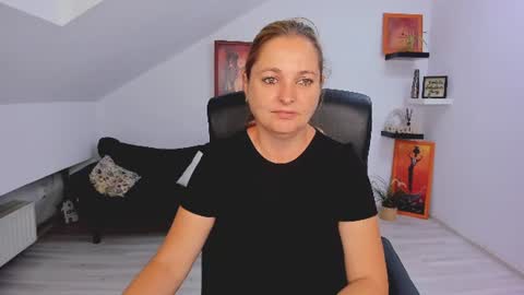 Snapshot of deliciouslolly chatting on July 13, 3:31 am DeliciousLolly online show from July 13, 3:31 am