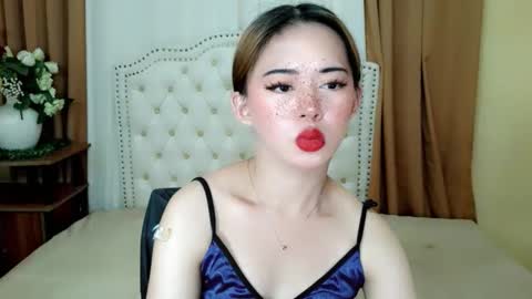 Snapshot of deliciously_sophie chatting on April 30, 7:36 am Sophie online show from April 30, 7:36 am