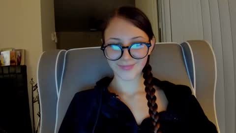 Snapshot of deliciousnoni chatting on November 1, 6:26 am deliciousnoni online show from November 1, 6:26 am