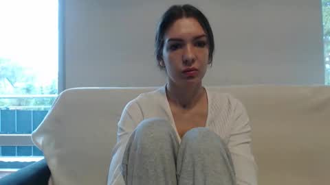 Aurora online show from October 9, 6:11 am