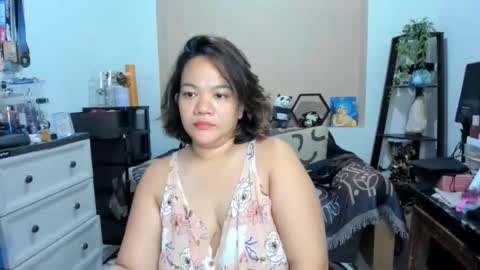 Snapshot of delightfulcurvy chatting on June 10, 11:13 pm delightfulcurvy online show from June 10, 11:13 pm