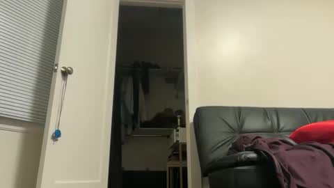 Snapshot of delightfuldark chatting on June 2, 9:33 am delightfuldark online show from June 2, 9:33 am