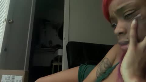Snapshot of delightfuldark chatting on June 7, 5:16 pm delightfuldark online show from June 7, 5:16 pm