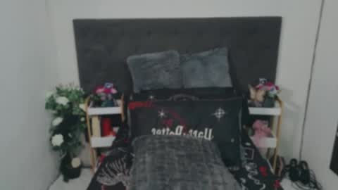 Delilah Blaze online show from June 17, 8:32 pm