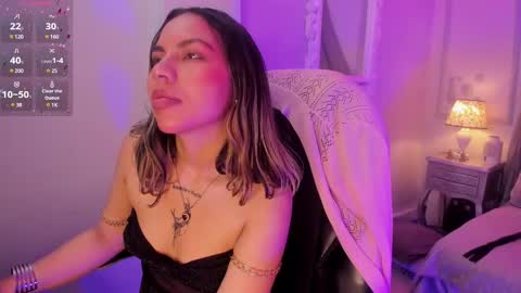Snapshot of delilah_fix chatting on March 3, 1:53 pm della online show from March 3, 1:53 pm