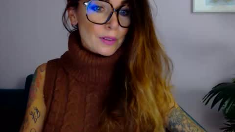 delilah_sweet online show from September 9, 3:22 pm