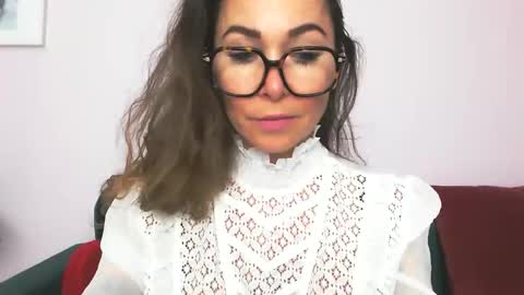 delilah_sweet online show from September 15, 3:01 pm