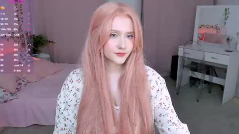 Delilah or Laila online show from June 18, 10:03 pm