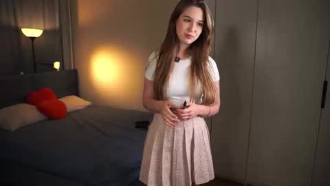 Snapshot of delindaclavey chatting on November 19, 7:47 pm Linda online show from November 19, 7:47 pm