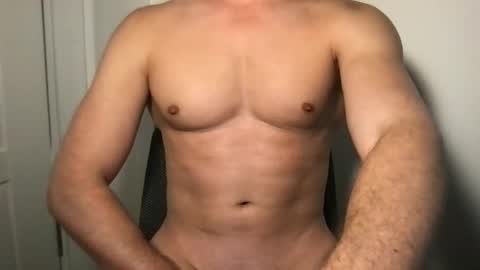 Snapshot of dellamoro chatting on March 7, 11:07 am dellamoro online show from March 7, 11:07 am